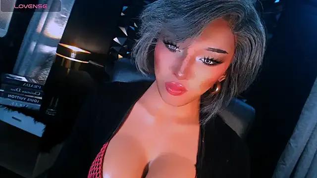 xUrGoddess_Bellax on StripChat