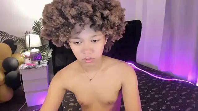 Freechat yourfavdollyxxx on StripChat