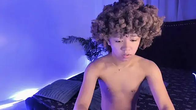 Freechat yourfavdollyxxx on StripChat