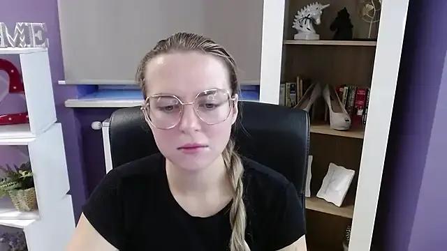 Zoey_Erotic on StripChat