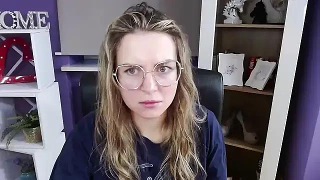 Zoey_Erotic on StripChat